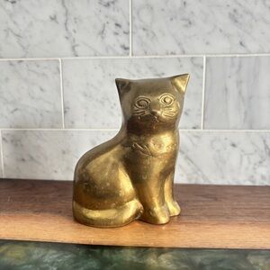 Vintage Mid Century 4.5” Brass Sitting Cat Figurine